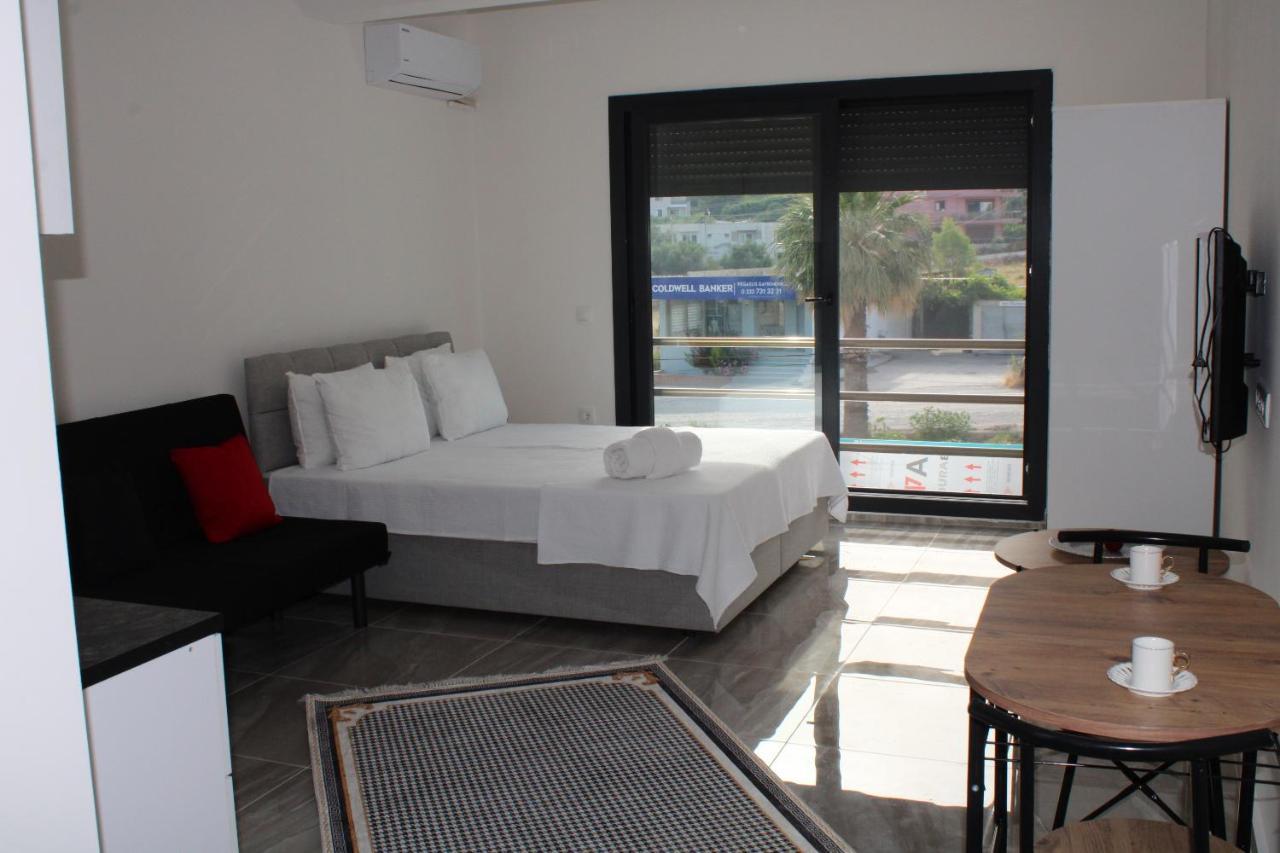 Capo Calaberno Aparts Aparthotel Karaburun  Bagian luar foto
